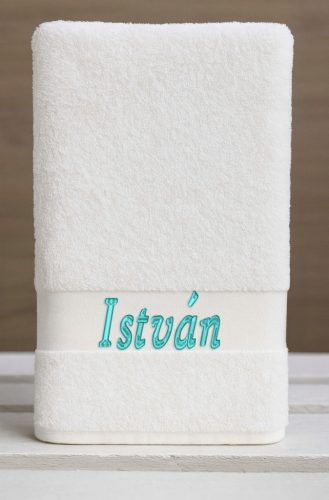 Egyedi névvel hímzett törölköző/Fehér türkiz