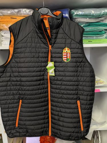 Magyar címeres szurkolói mellény