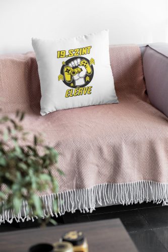 19.szint elérve fehér Párna/Feliratozható!