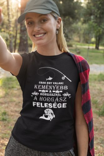 Horgász felesége fekete póló