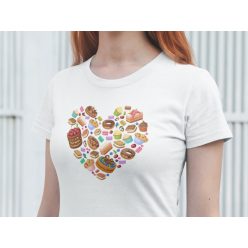 Szív mintájú fehér póló cukrászoknak