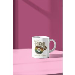 Vintage születésnapi bögre dátummal/Feliratozható!