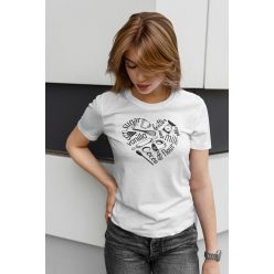 Szív alakú mintás fehér póló