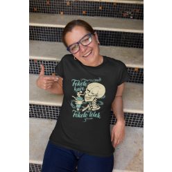 Fekete kávé fekete póló