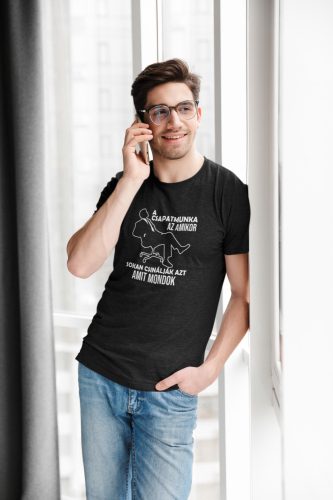 A csapatmunka fekete póló