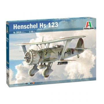 Italeri: Henschel Hs 123 repülőgép makett, 1:48